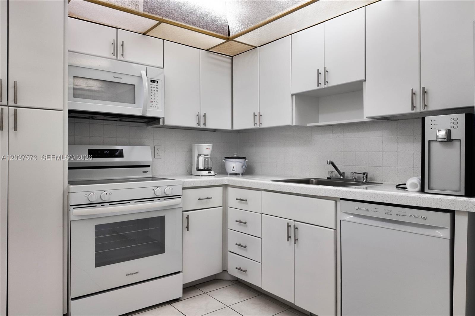 Property photo # 4