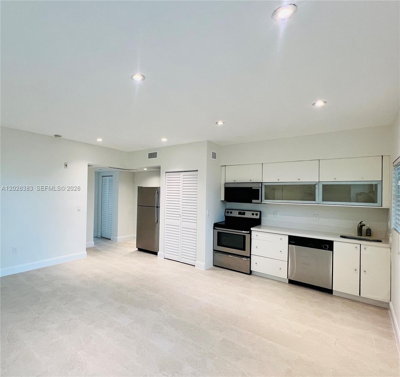 Property photo # 4