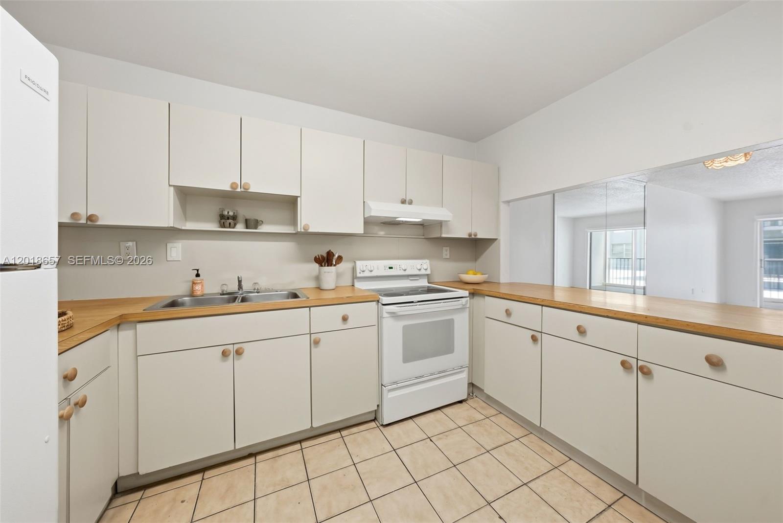 Property photo # 6