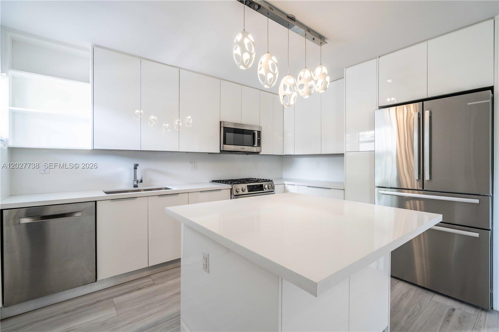 Property photo # 6