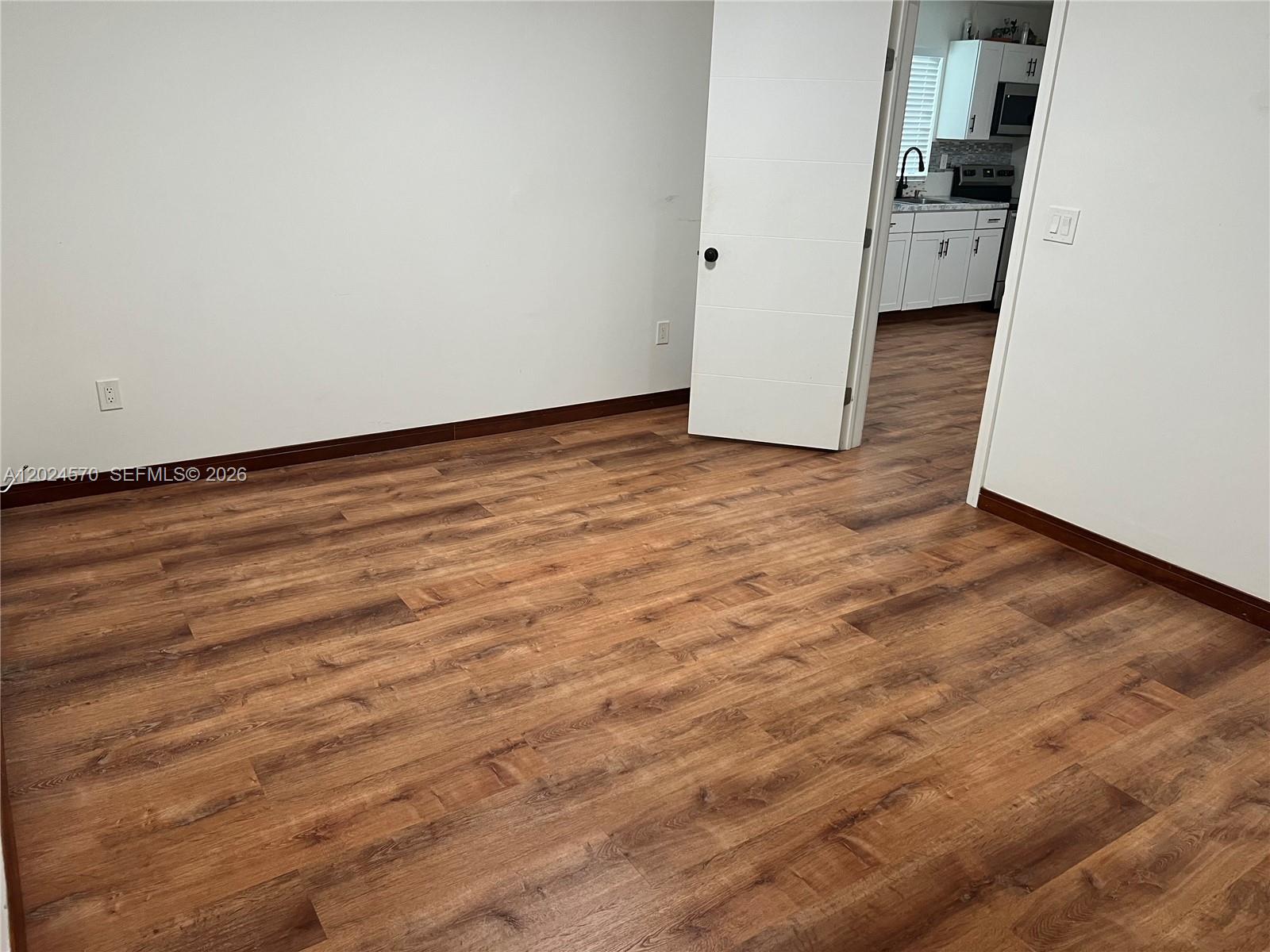 Property photo # 6