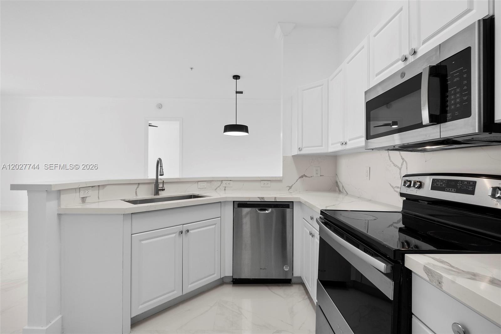 Property photo # 0