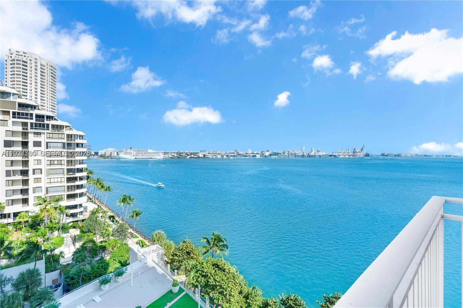 Isola Condo