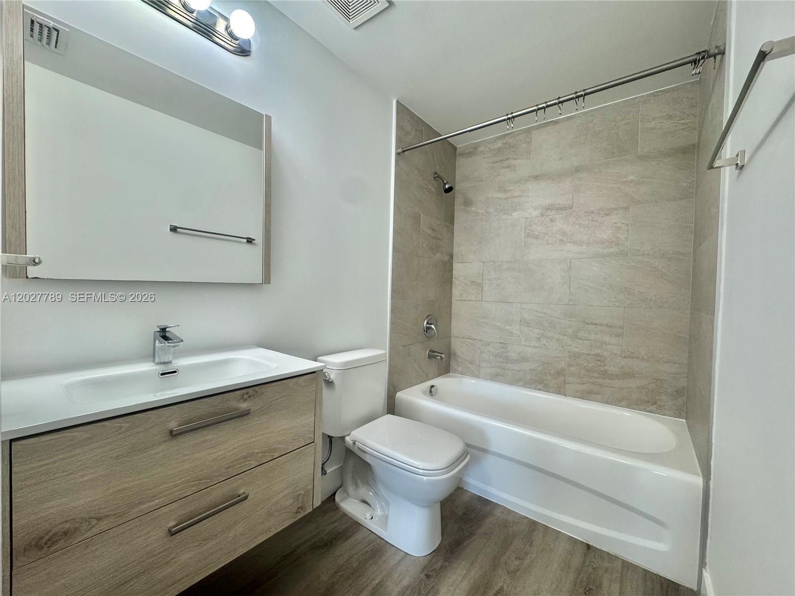 Property photo # 6