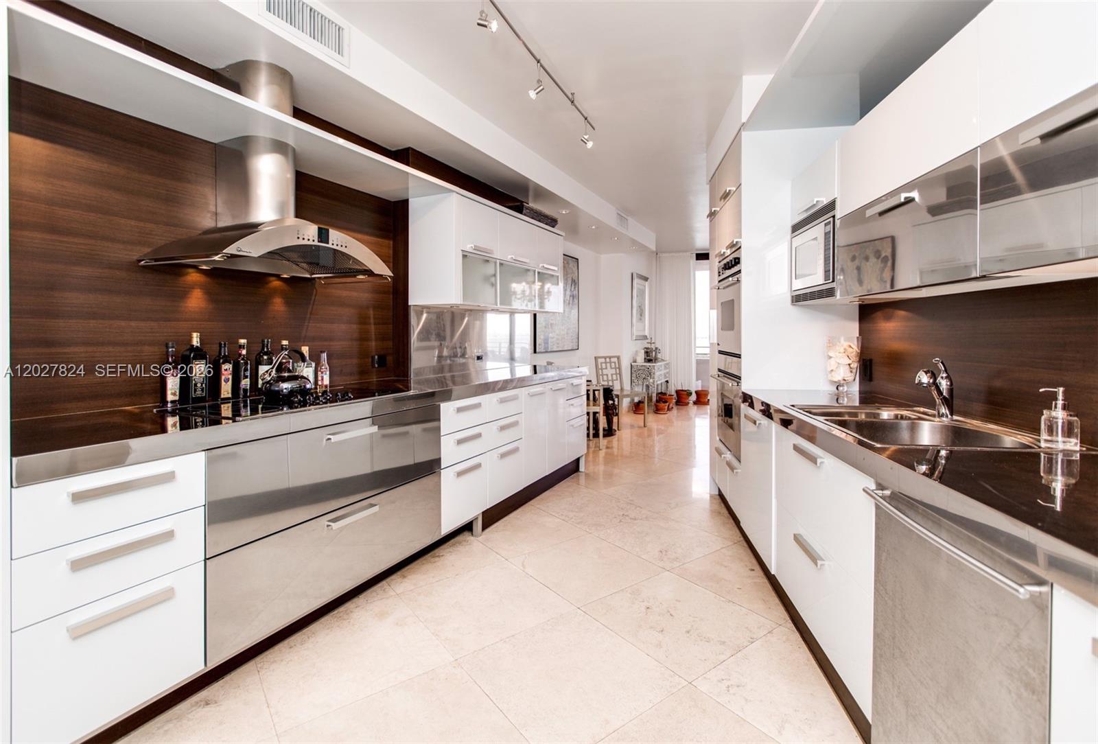 Property photo # 9