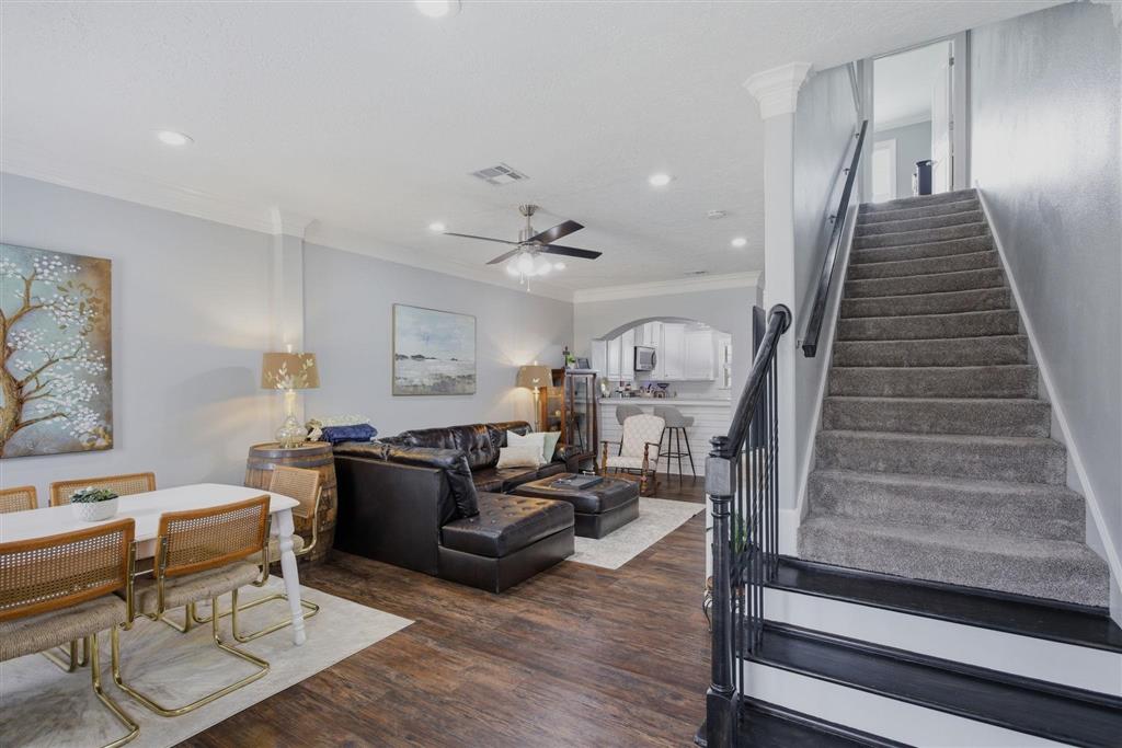 4400 Brown Street V — photo 2