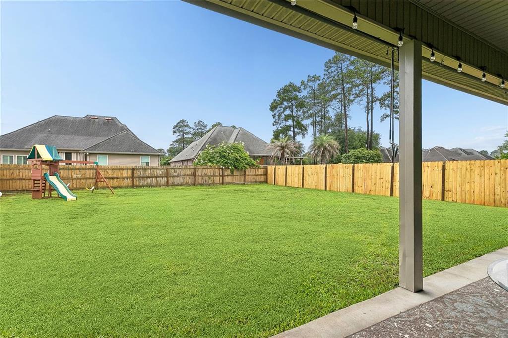 Photo 2 of Single family home for sale at 335 Knollwood Ln, Slidell, LA 70458 | MLS# 2560264 | Listing updated on 2026-09-02