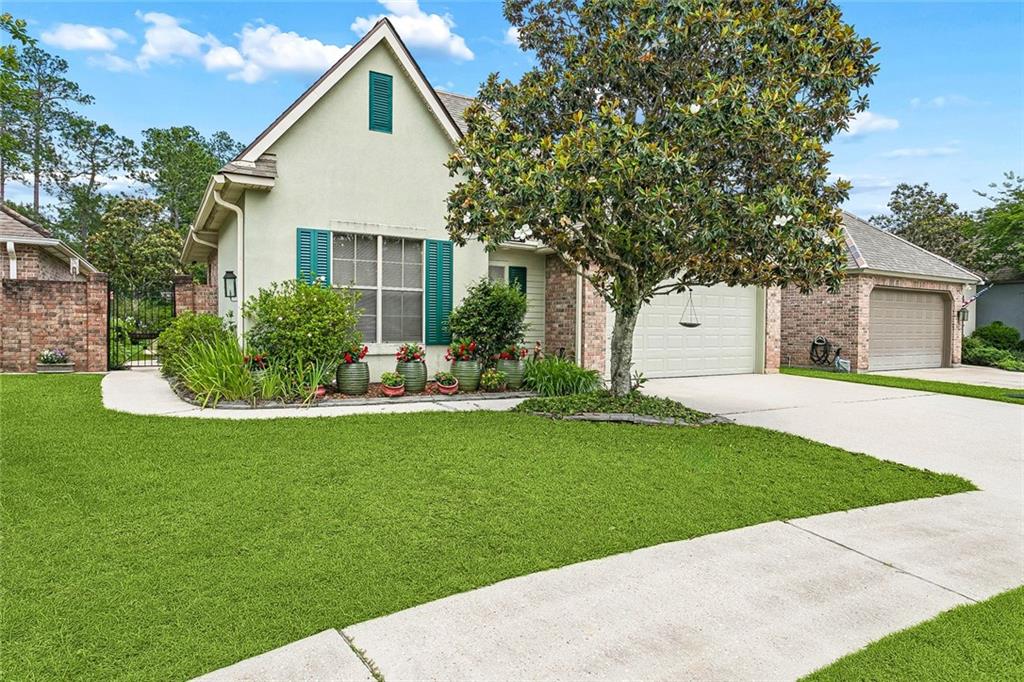 Homes for sale in Covington, LA | 111 Mount Carmel Ct, Covington, LA 70435 | MLS# 2559946