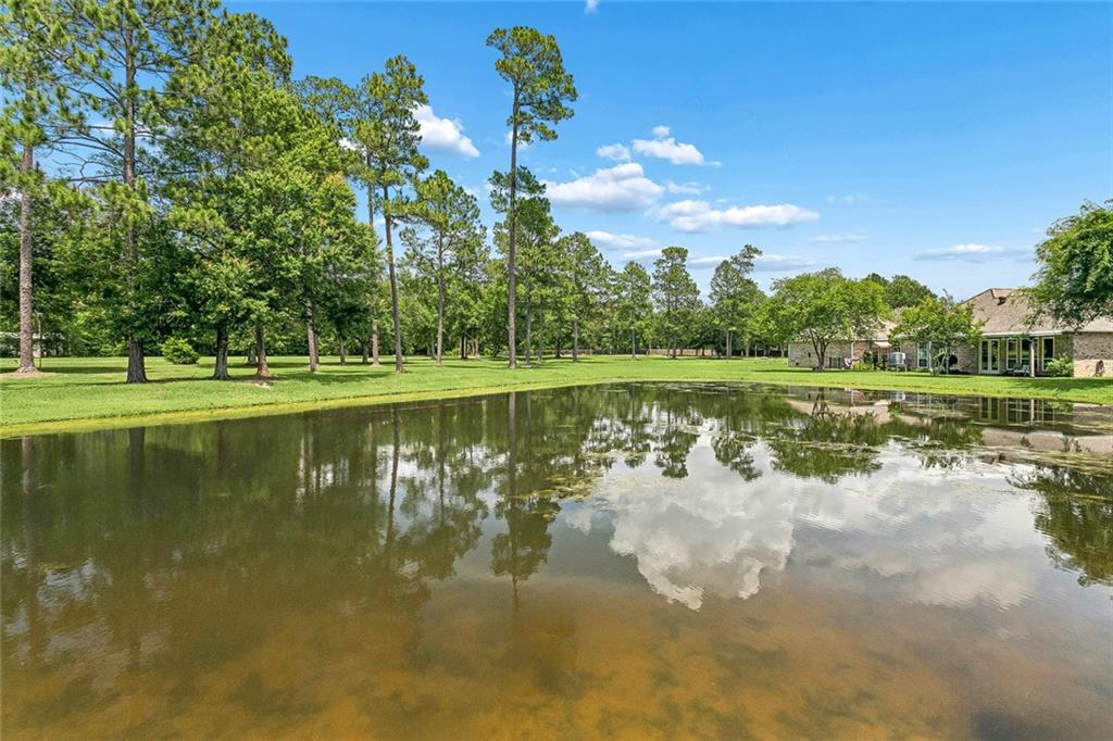 Homes for sale in Covington, LA | 111 Mount Carmel Ct, Covington, LA 70435 | MLS# 2559946