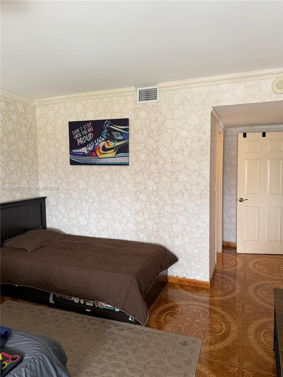 Property photo # 9
