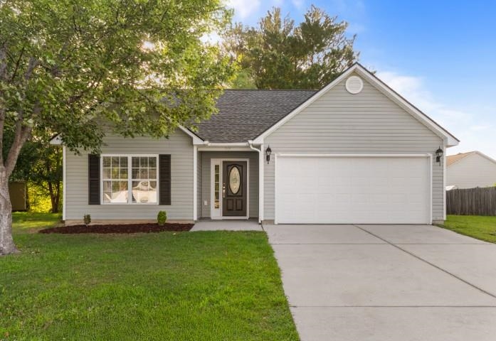 517 Topaz Ave. Little River, SC 29566