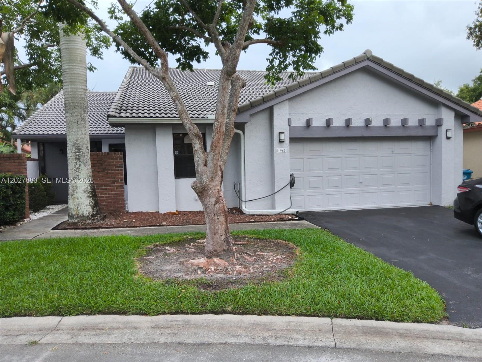 Property photo # 0