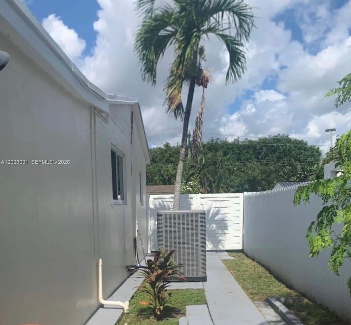 Property photo # 0