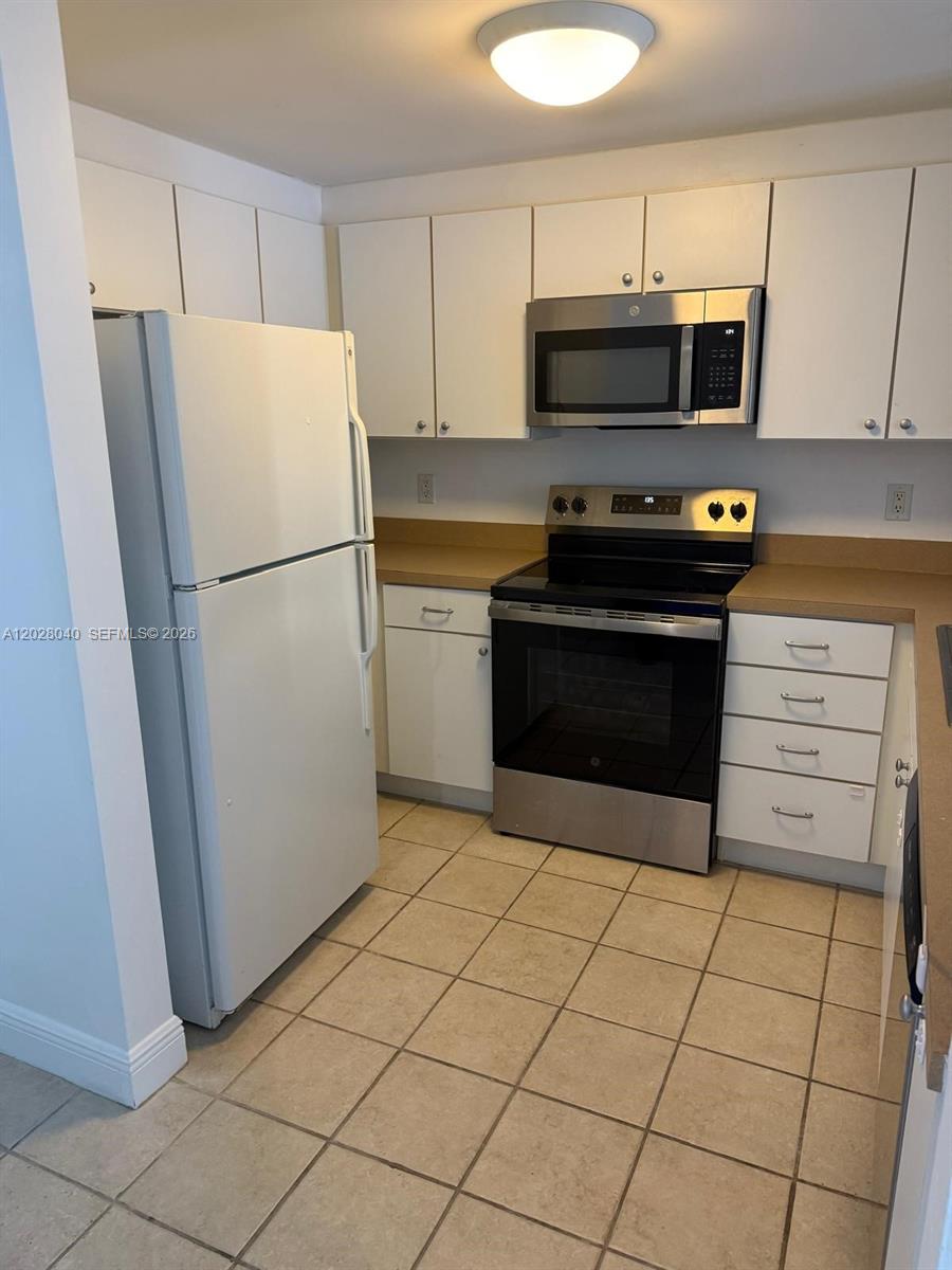 Property photo # 9