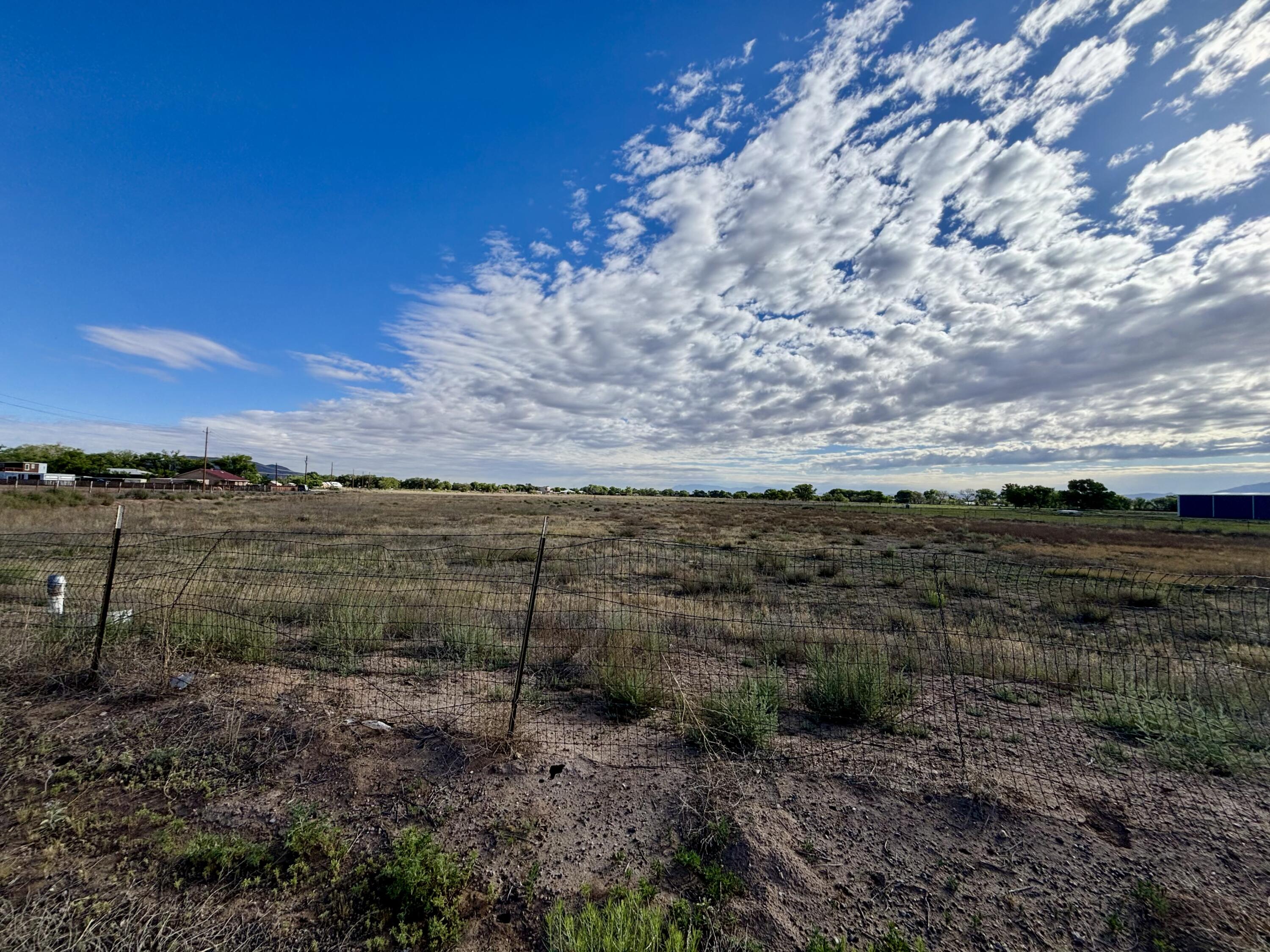 Square Deal Road, Belen
