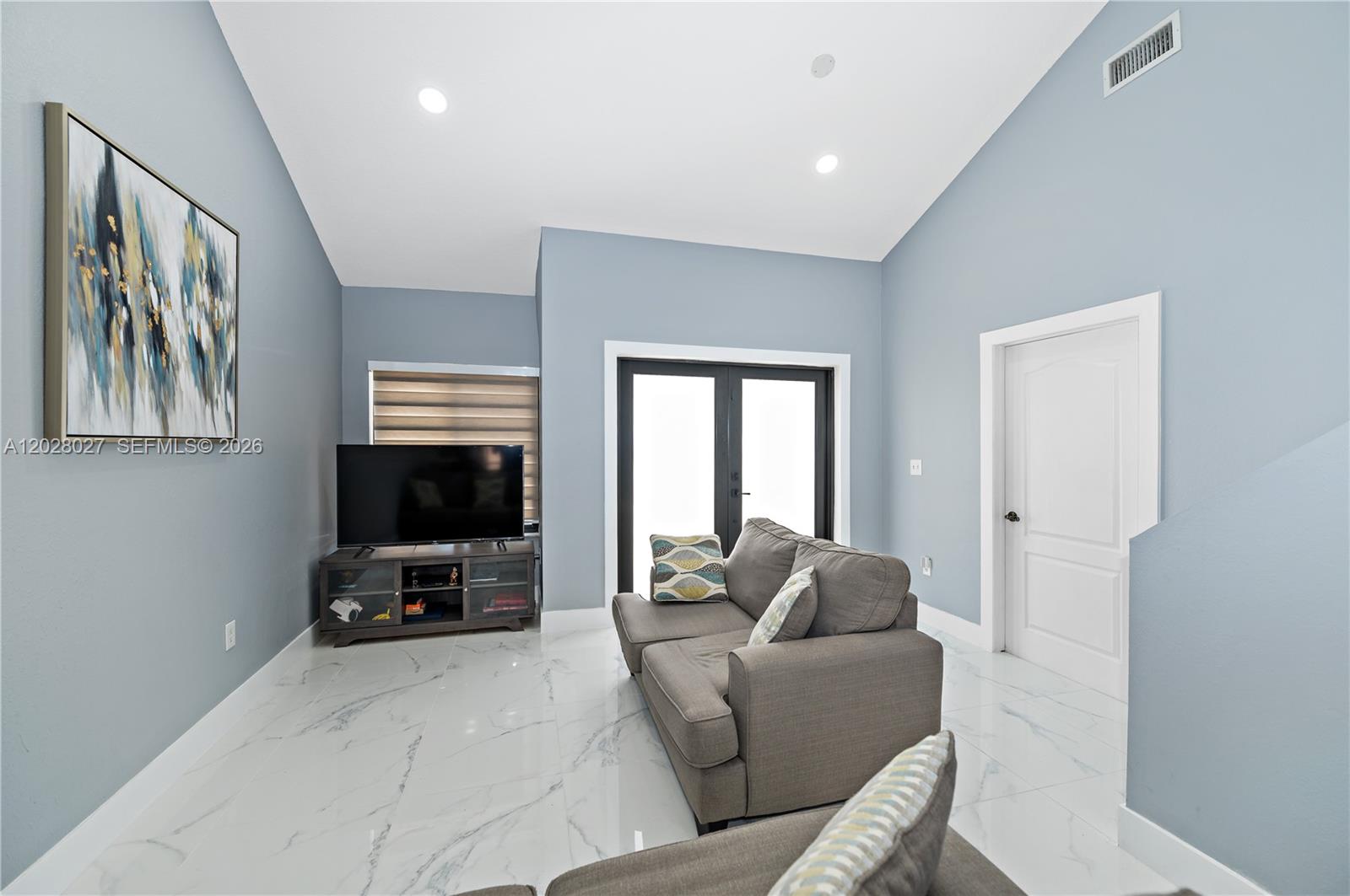 Property photo # 9