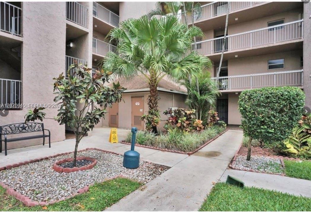 Tangerine Condominium Eig