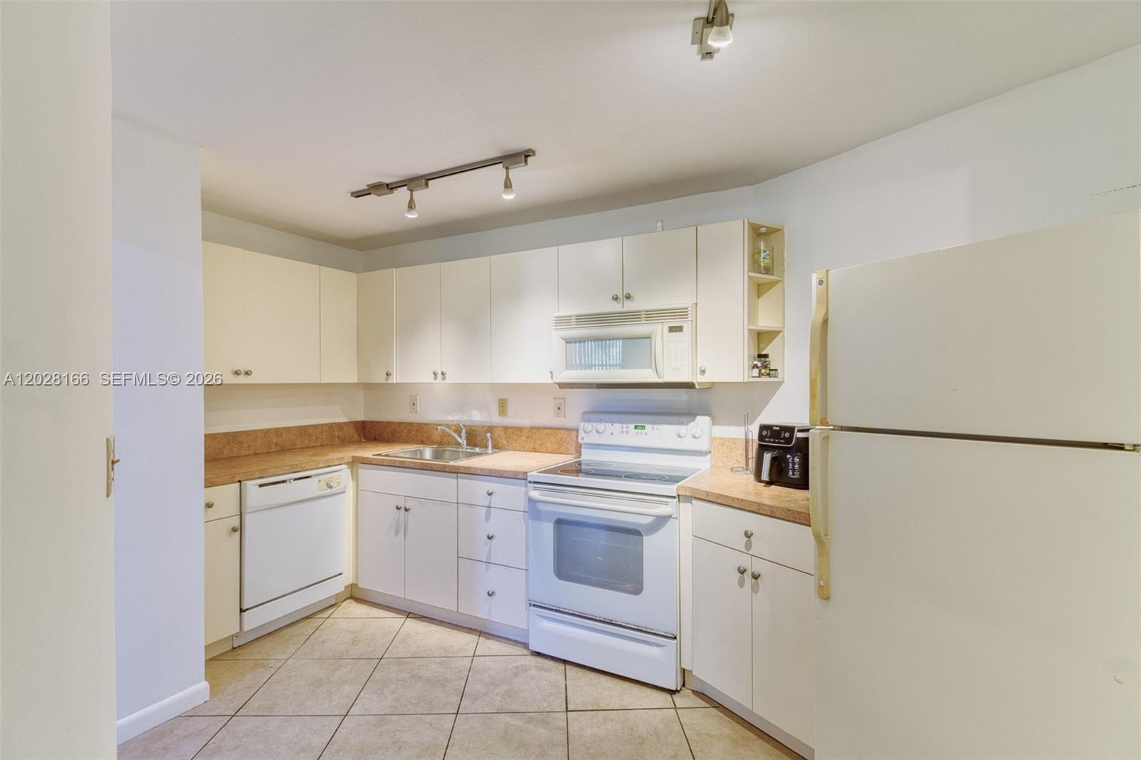 Property photo # 3