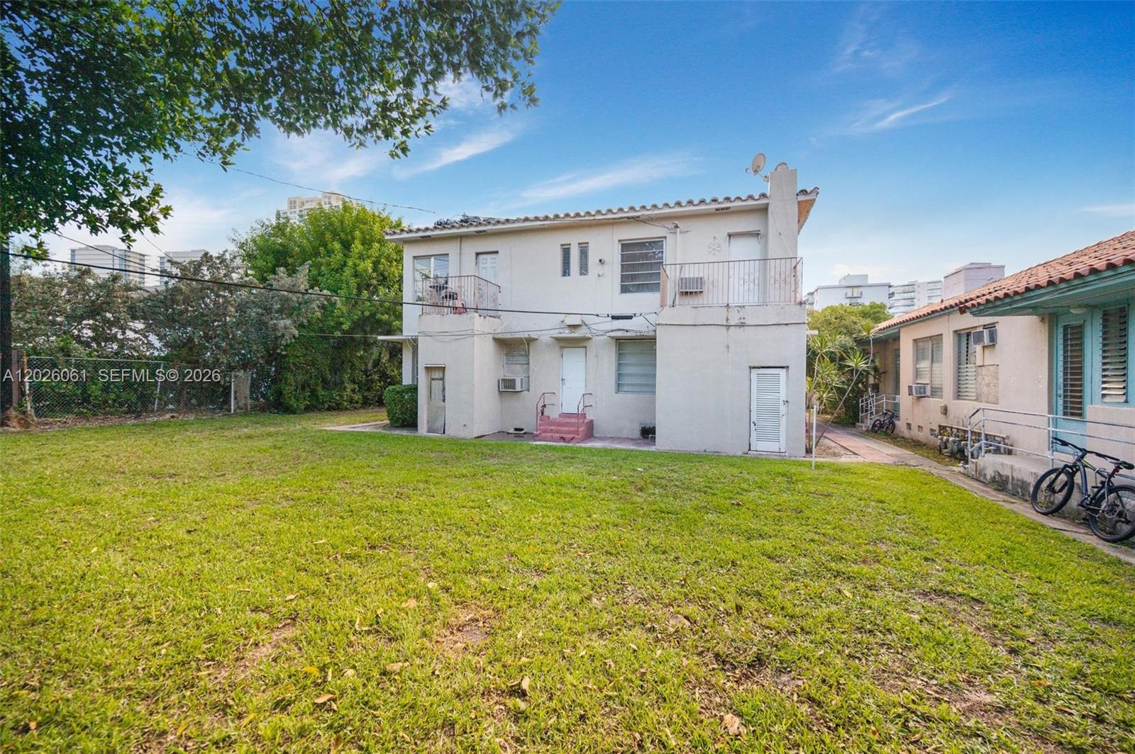 Property photo # 1