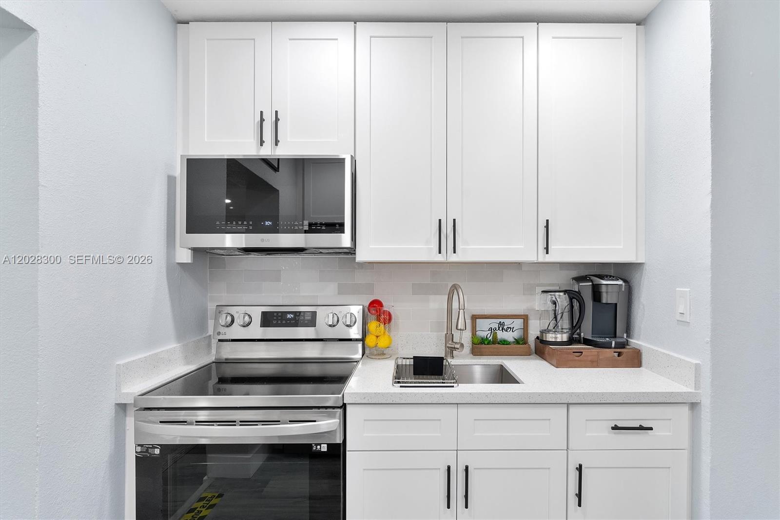 Property photo # 9