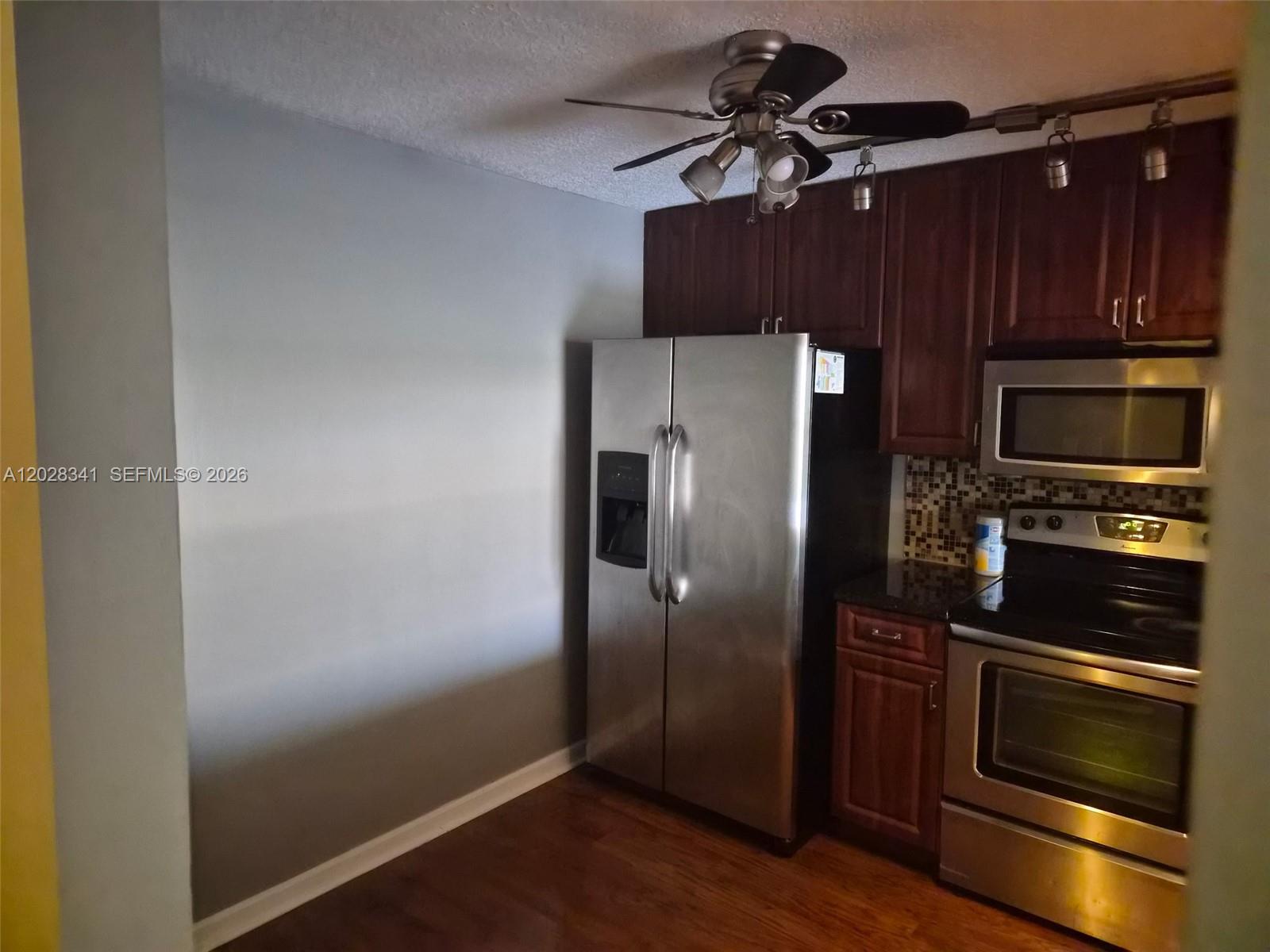 Property photo # 9