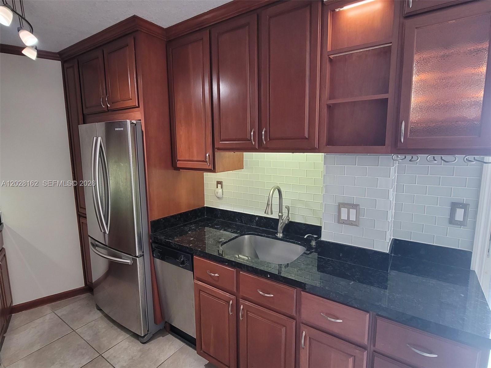 Property photo # 6