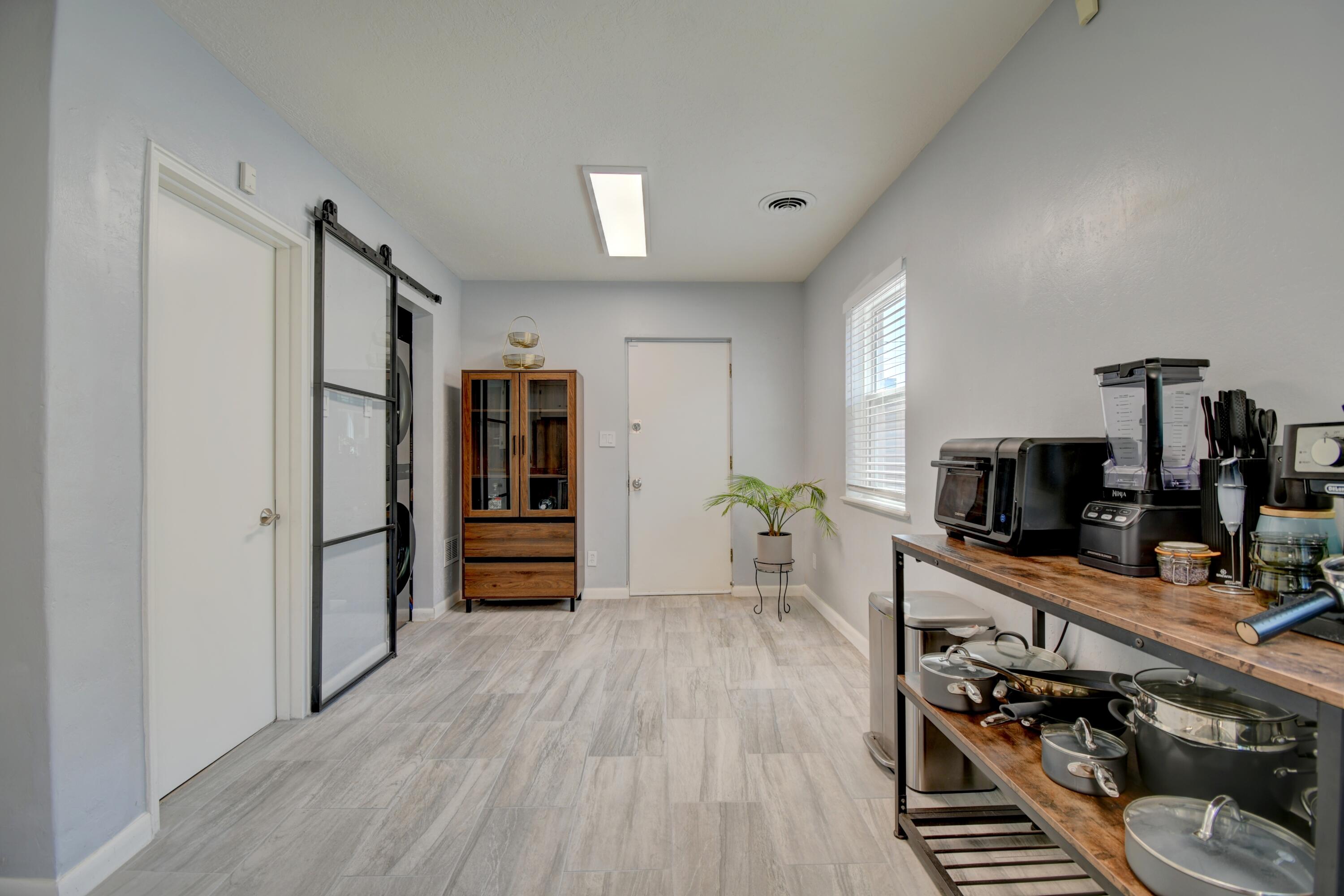 Photo 9 — 500 VALVERDE Drive SE