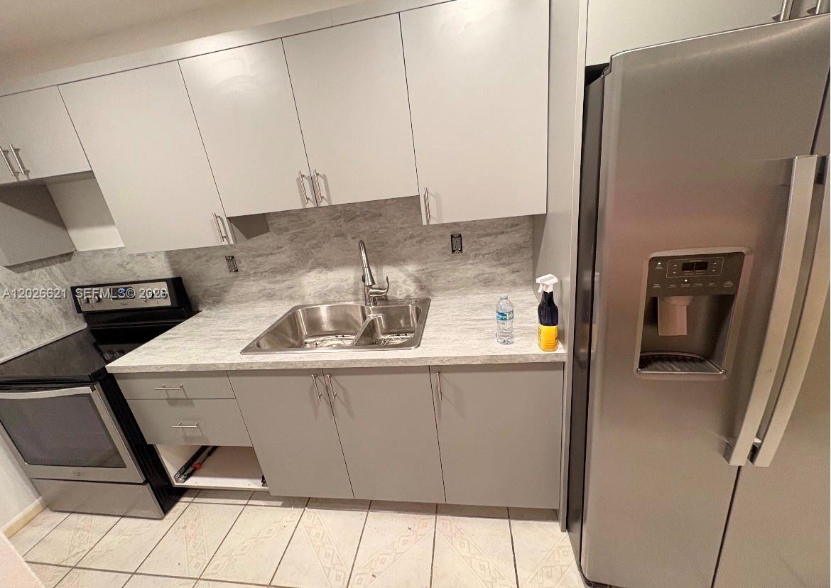 Property photo # 0