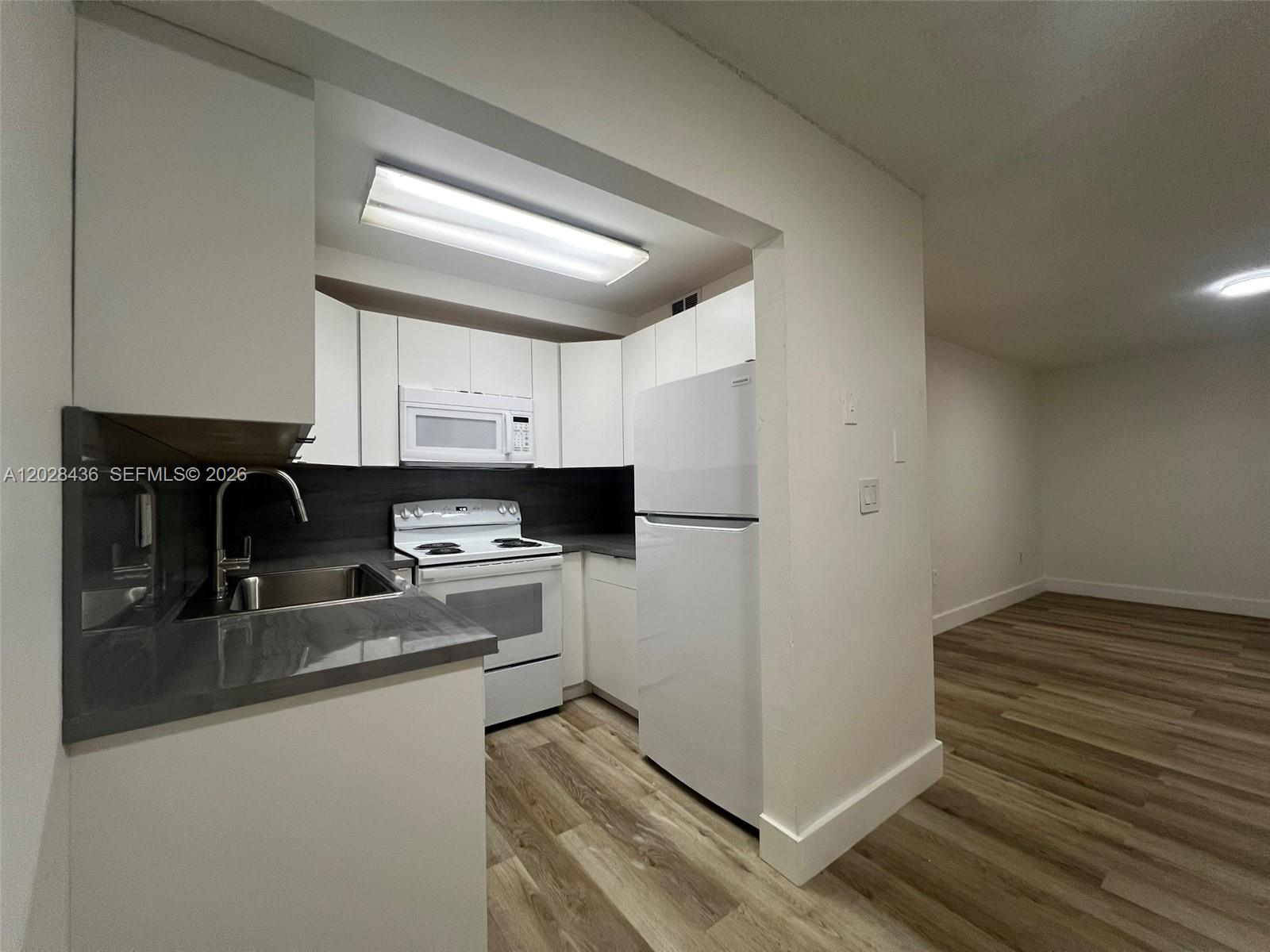 Property photo # 4