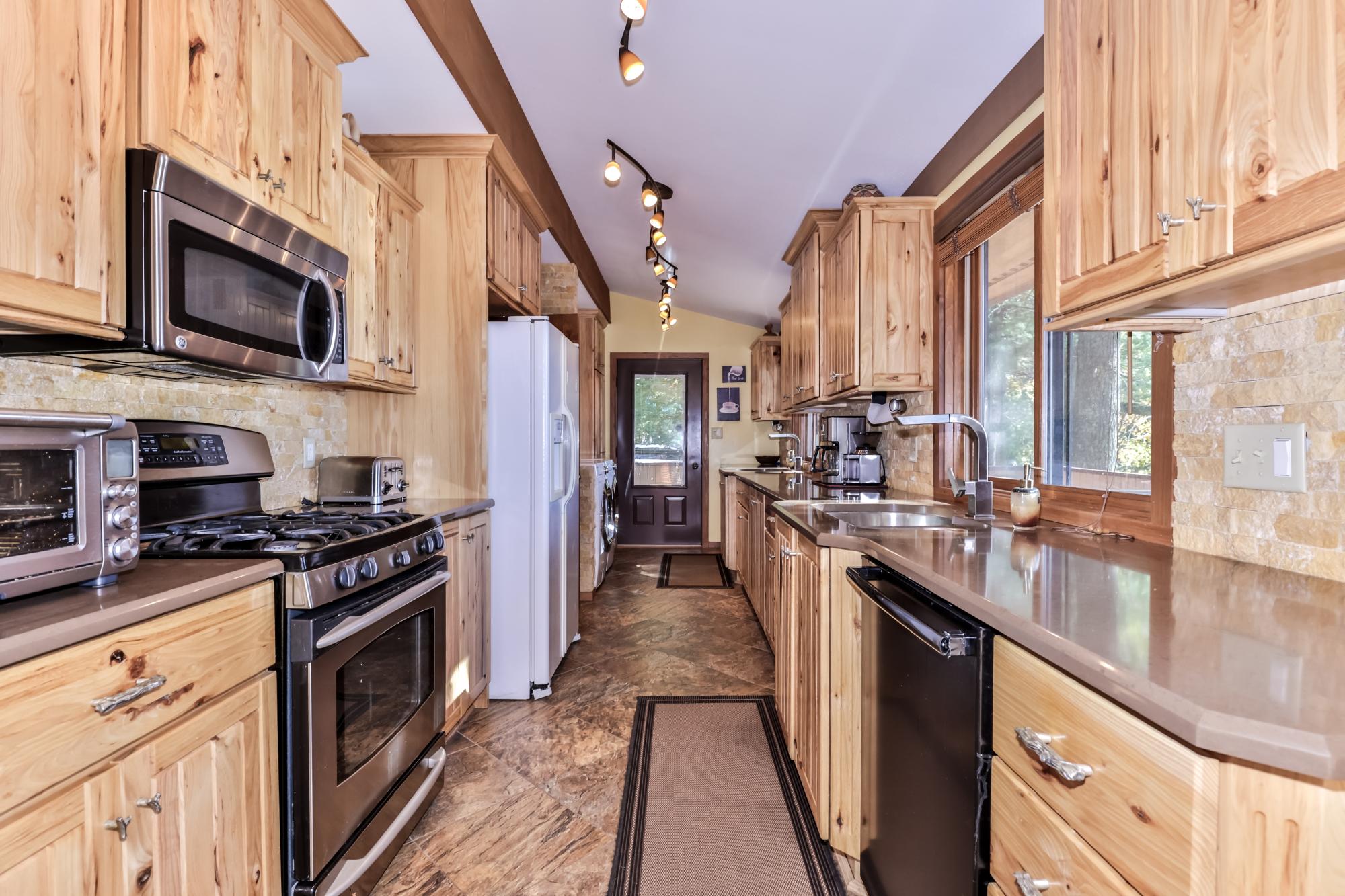 Spider Lake Property 13033 Sundance Point Ln Photo 12