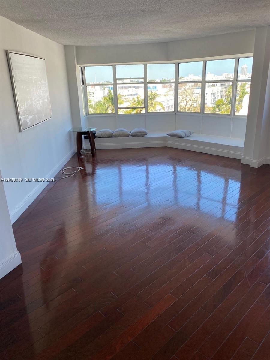 Octagon Towers I Condo