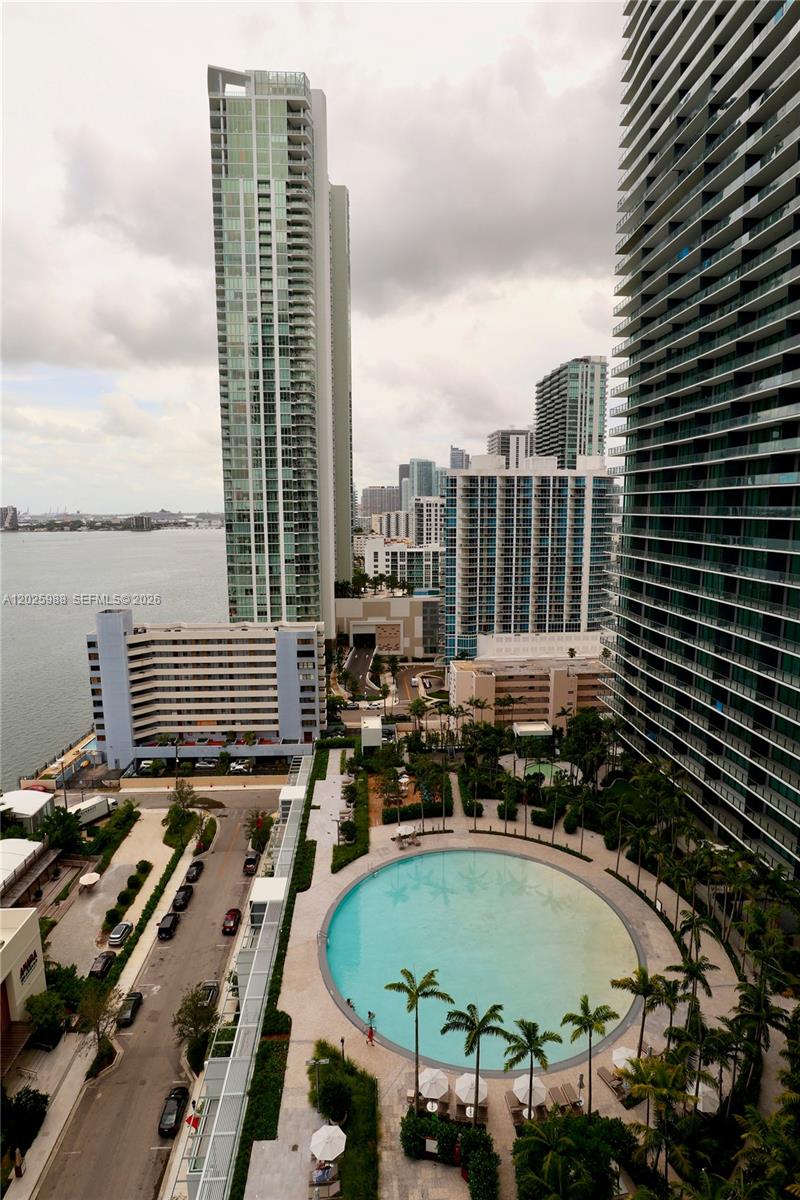 Paraiso Bay