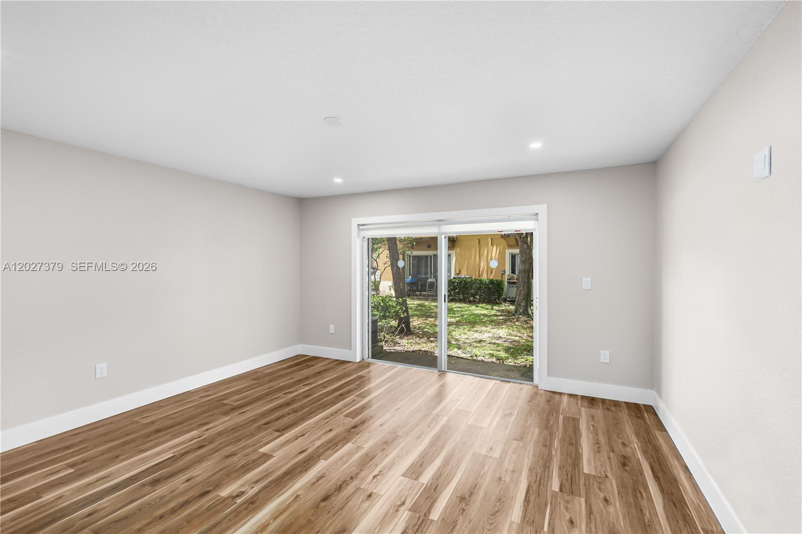 Property photo # 8