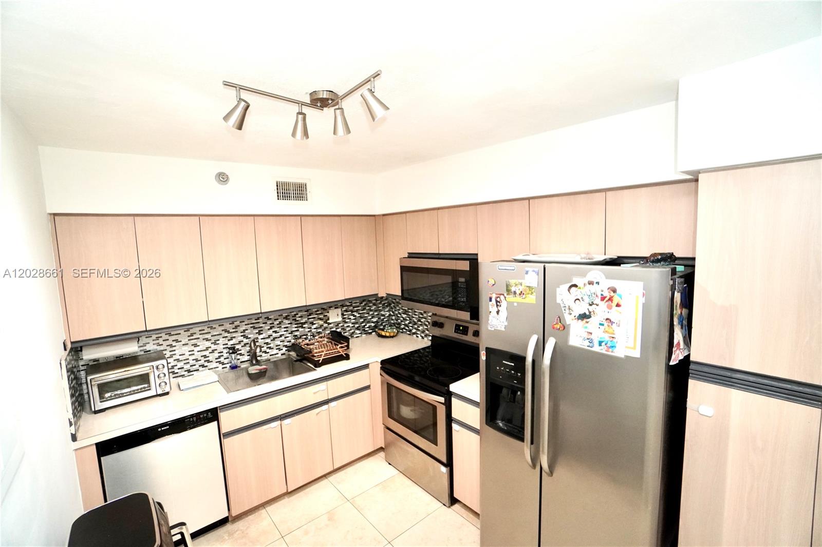 Property photo # 6