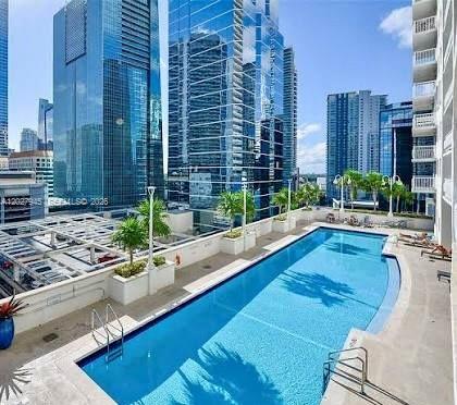 The Club At Brickell Bay
