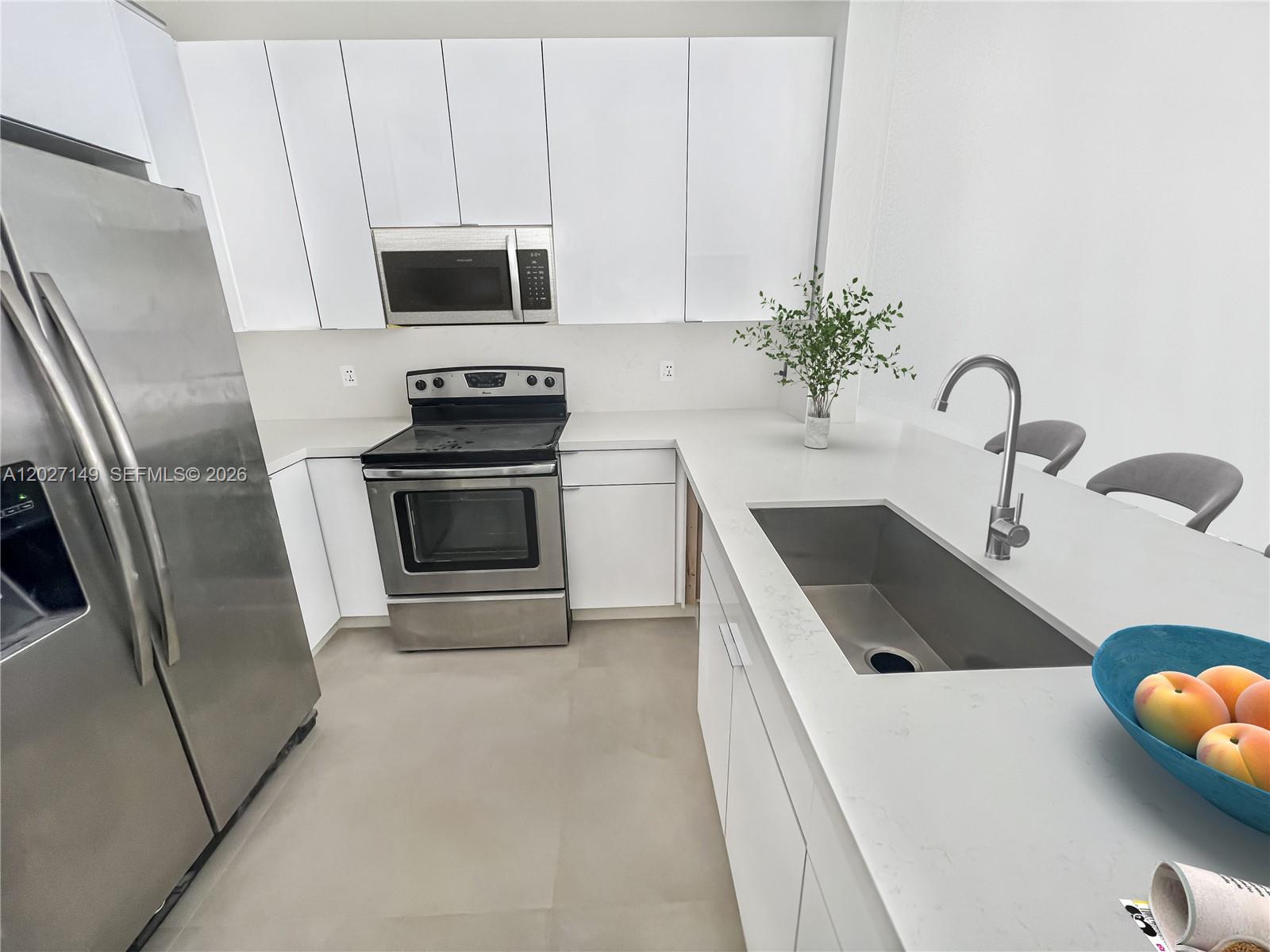Property photo # 4