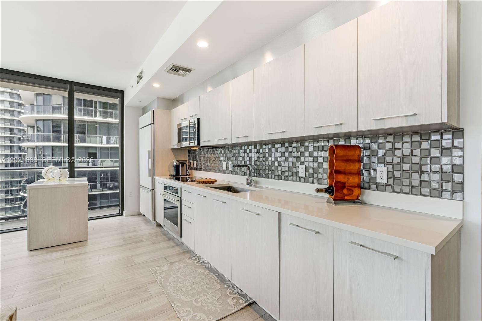Property photo # 6