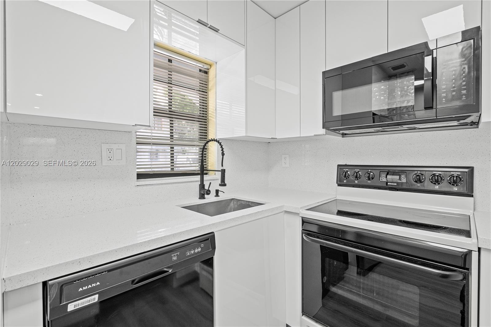 Property photo # 9