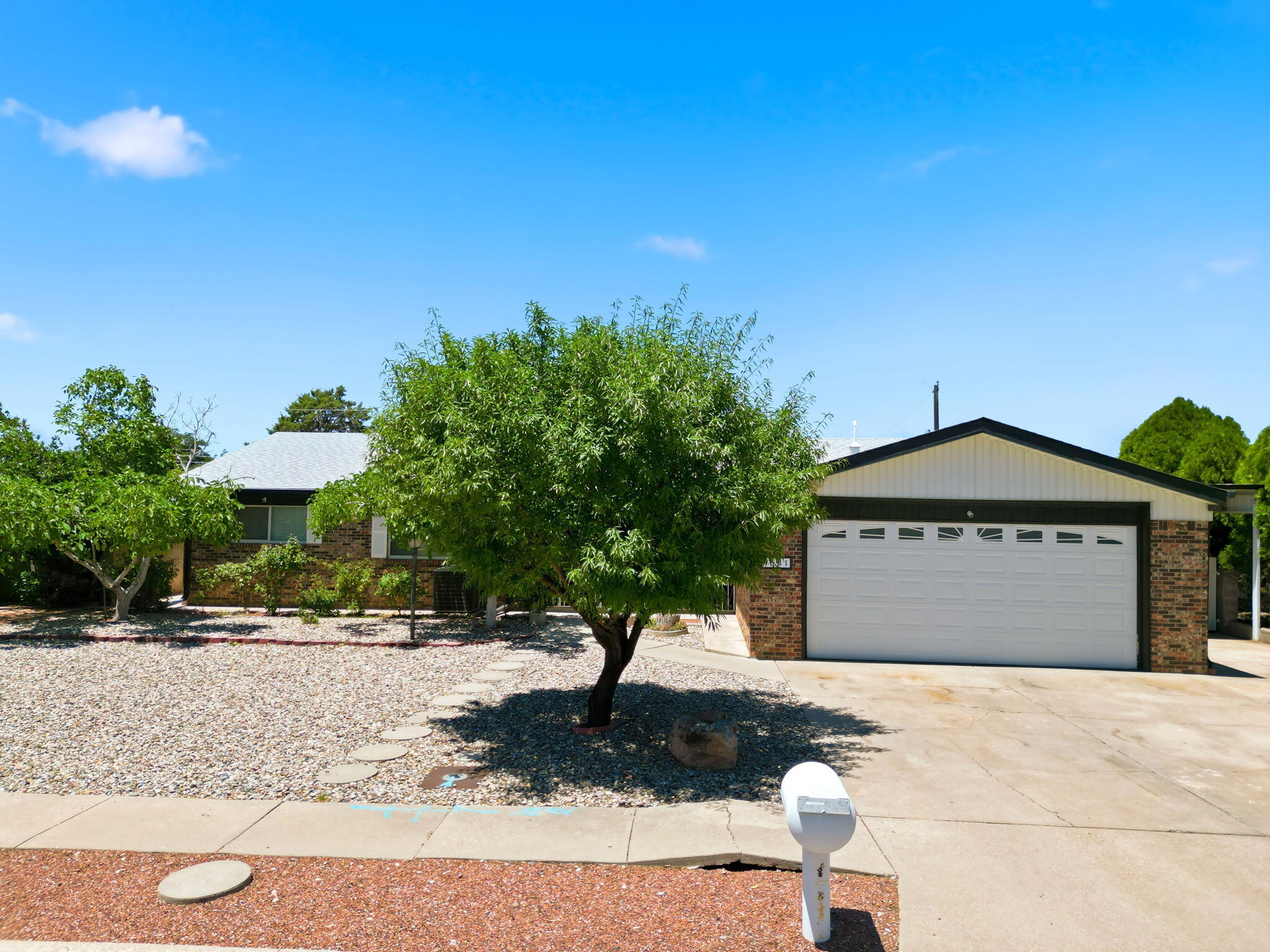 Homes for sale in Albuquerque, NM | 1621 Chelwood Park Blvd Ne, Albuquerque, NM 87112 | MLS# 1104612