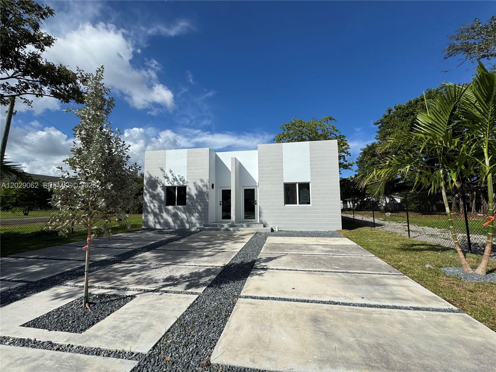 Property photo # 0