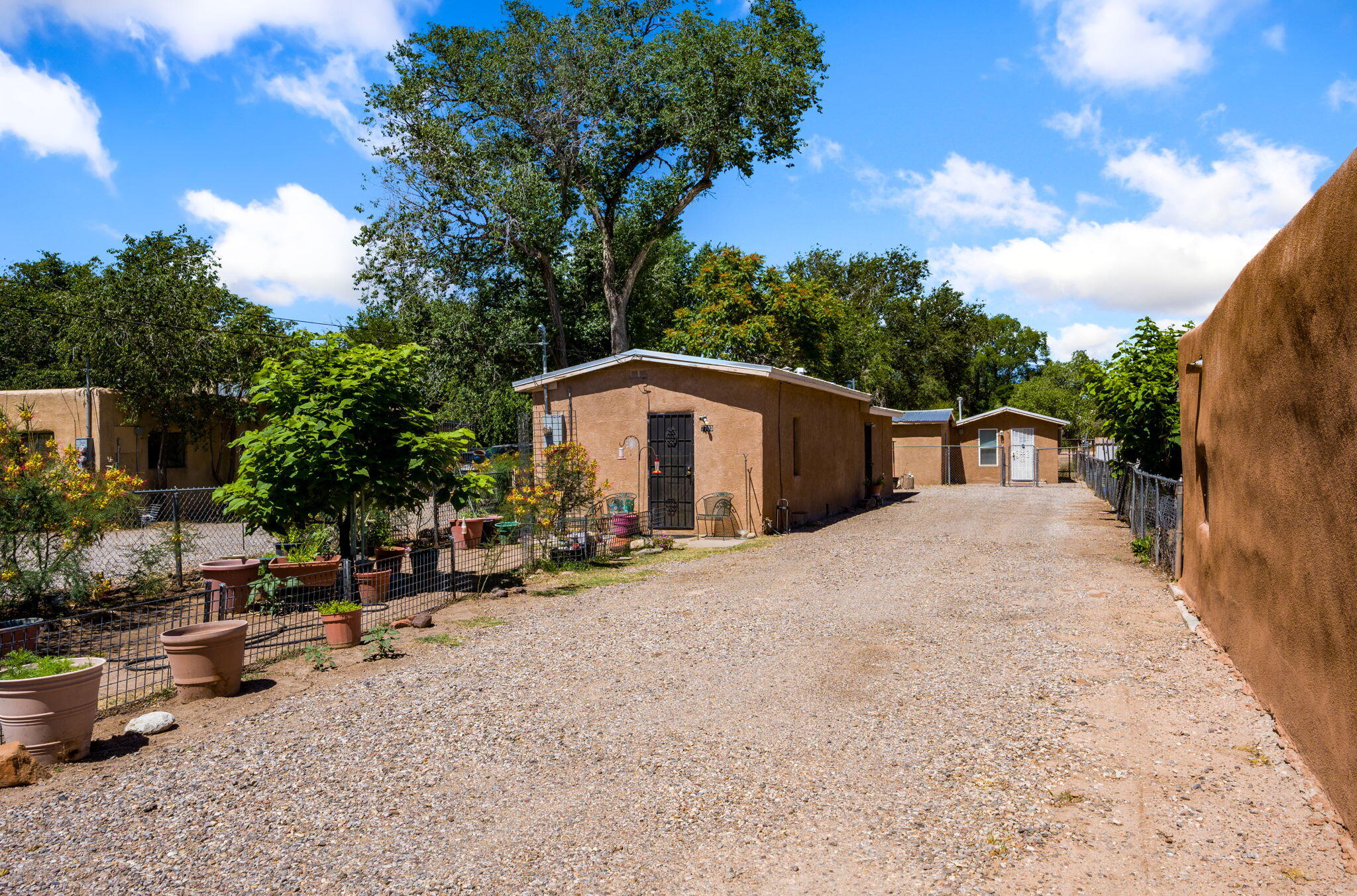 7703 Guadalupe Trail NW Los Ranchos, NM 87107