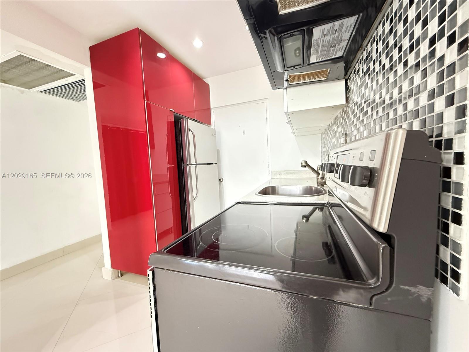 Property photo # 9