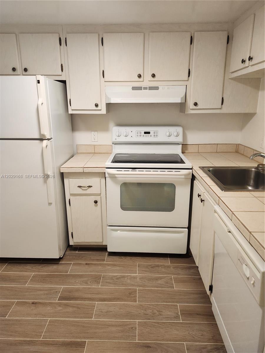 Property photo # 2