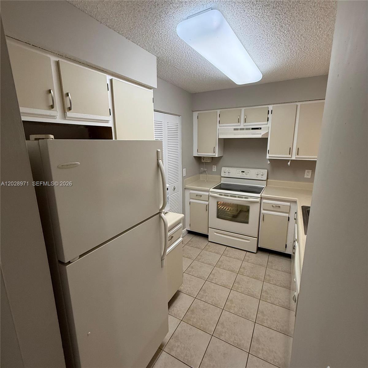 Royal Poinciana Condo