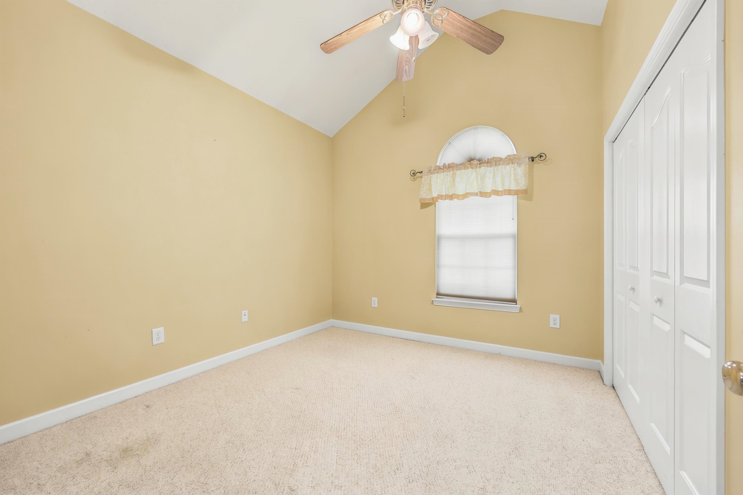 2614114 | Photo 20