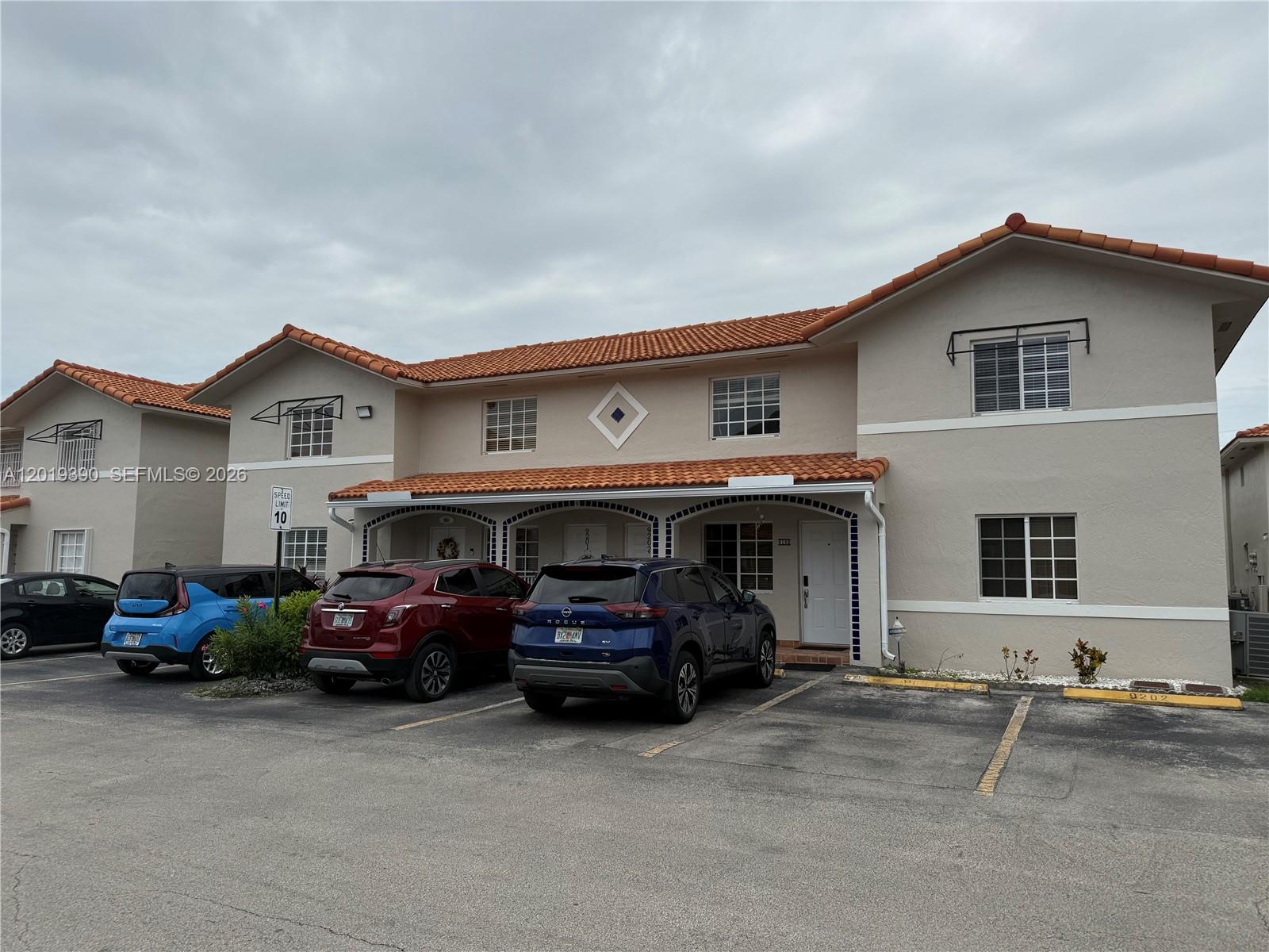 Silver Gardens Villas Con
