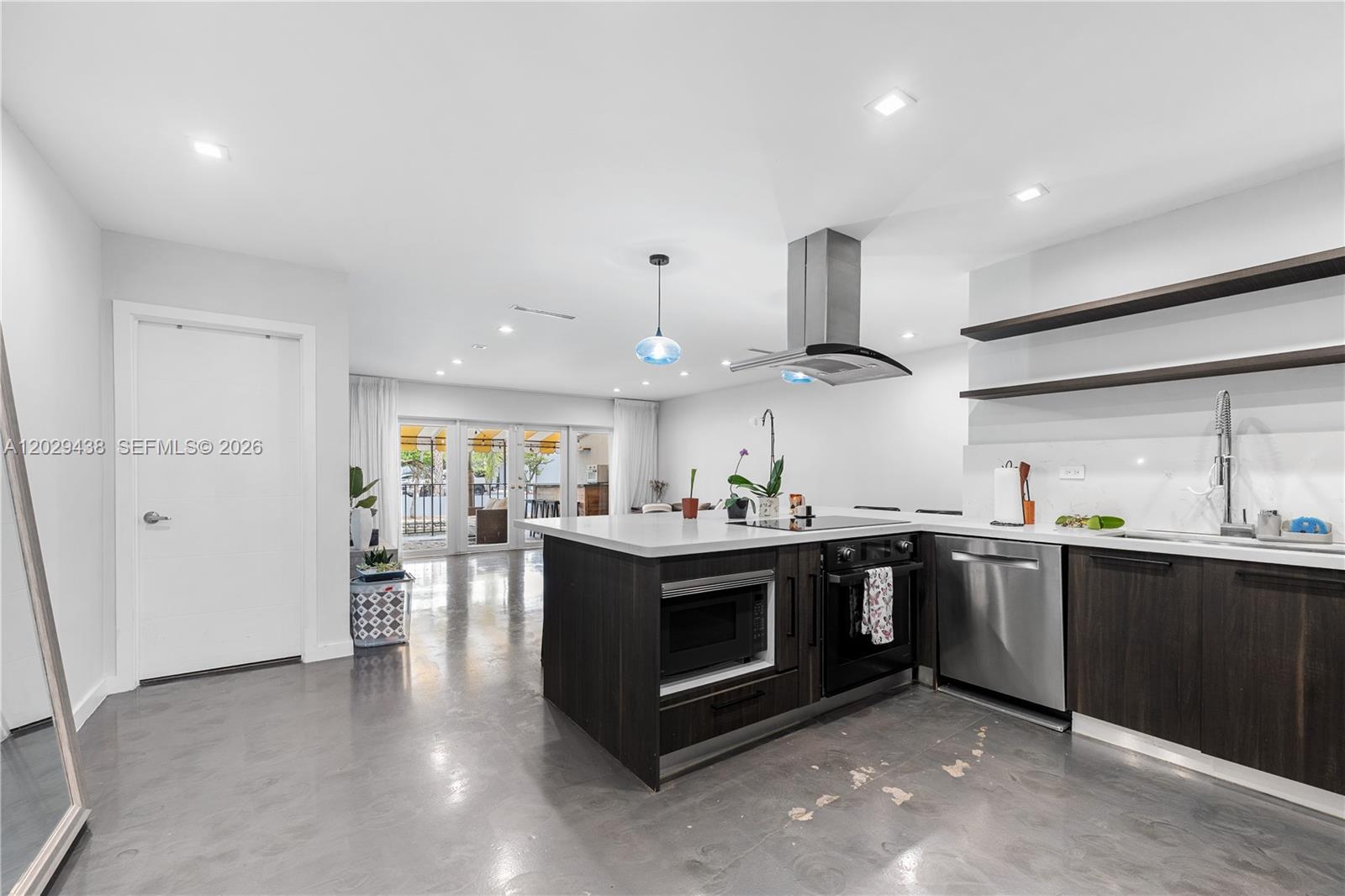 Property photo # 9