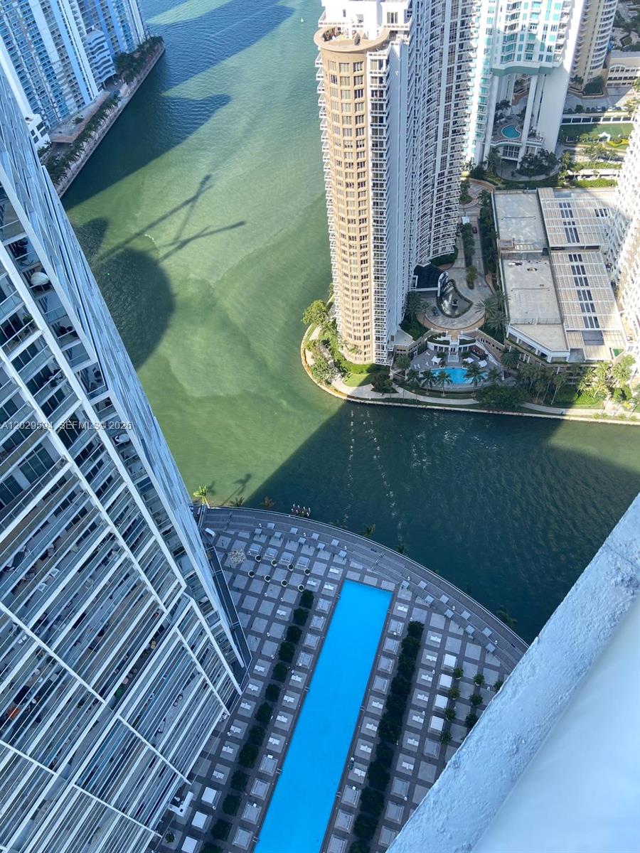 Icon Brickell No Two