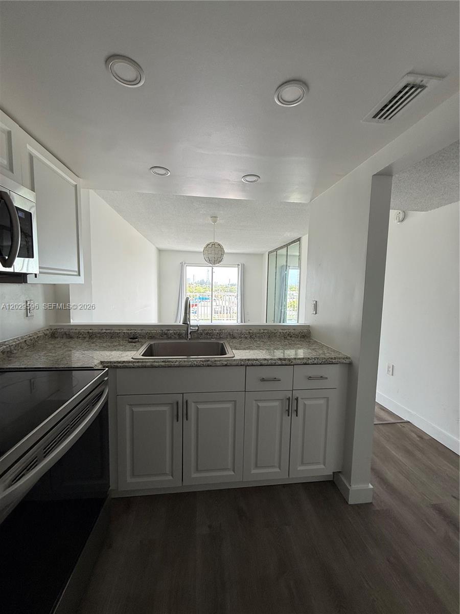 Tall Trees Condo