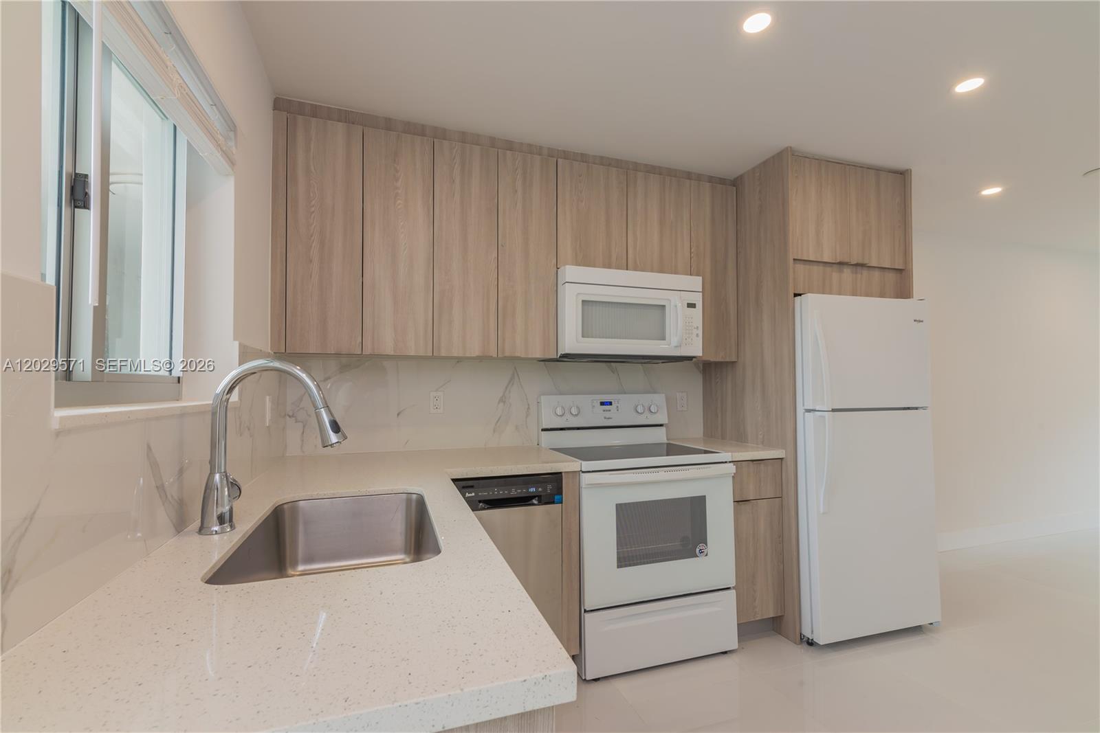 Property photo # 2